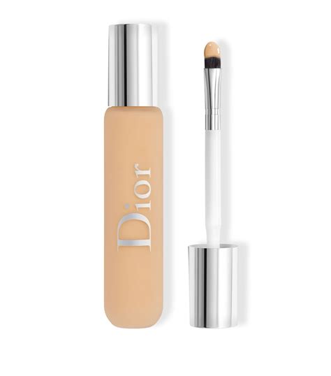 Christian Dior Backstage, Face & Body Flash Perfector Concealer .